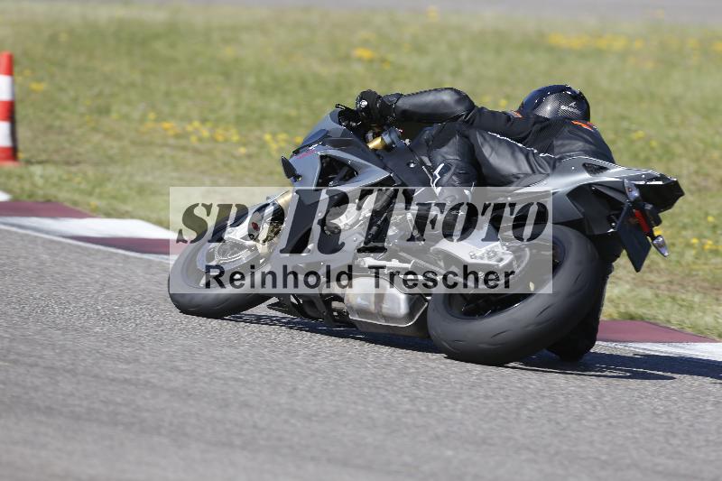 /15 22.05.2026  Plüss Moto Sport  Discover the Bike ADR /Gruppe rot - Race 3/96